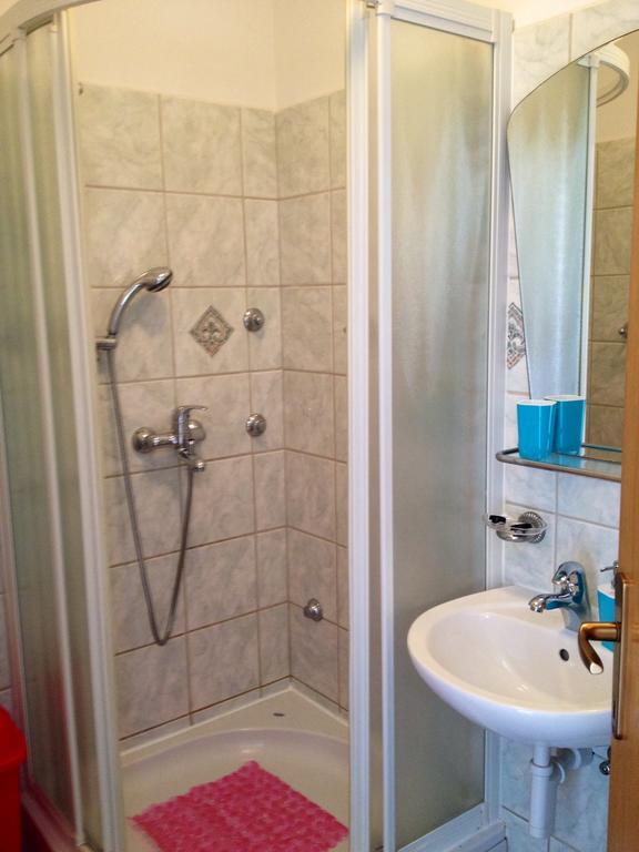 Apartments Rukavina Rogoznica  Rom bilde